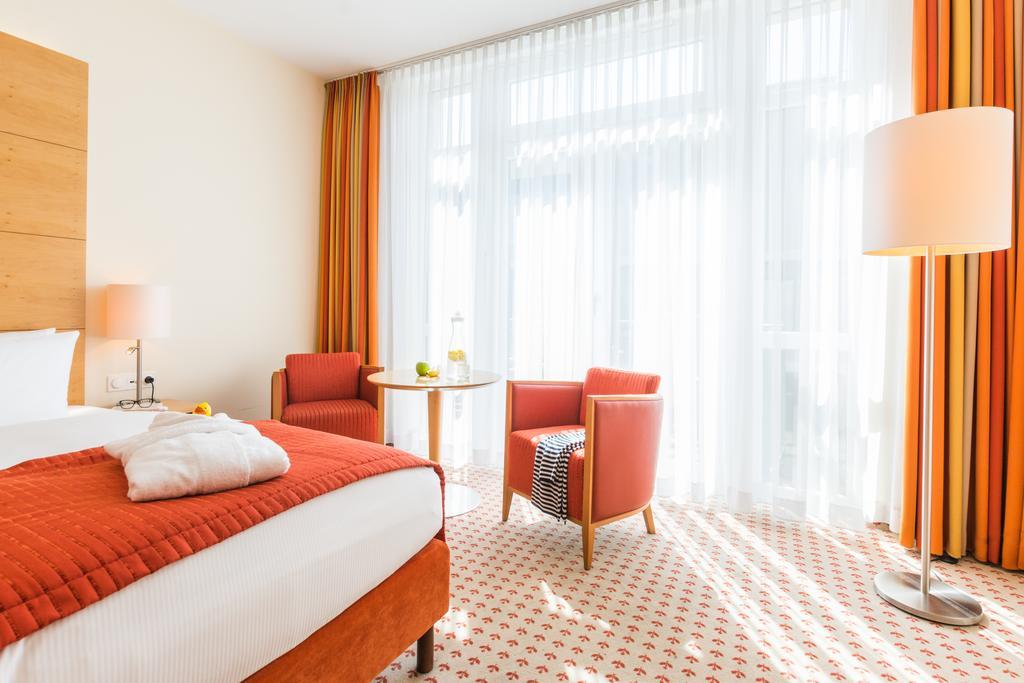 Park-Hotel Huebner Rostock Eksteriør bilde