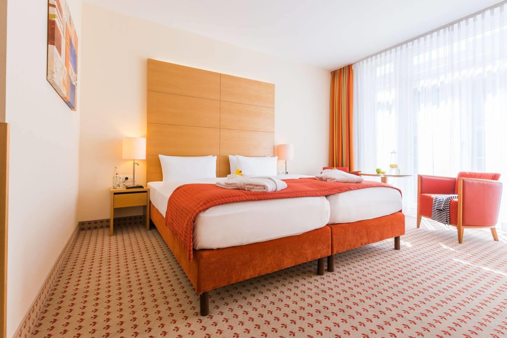 Park-Hotel Huebner Rostock Eksteriør bilde