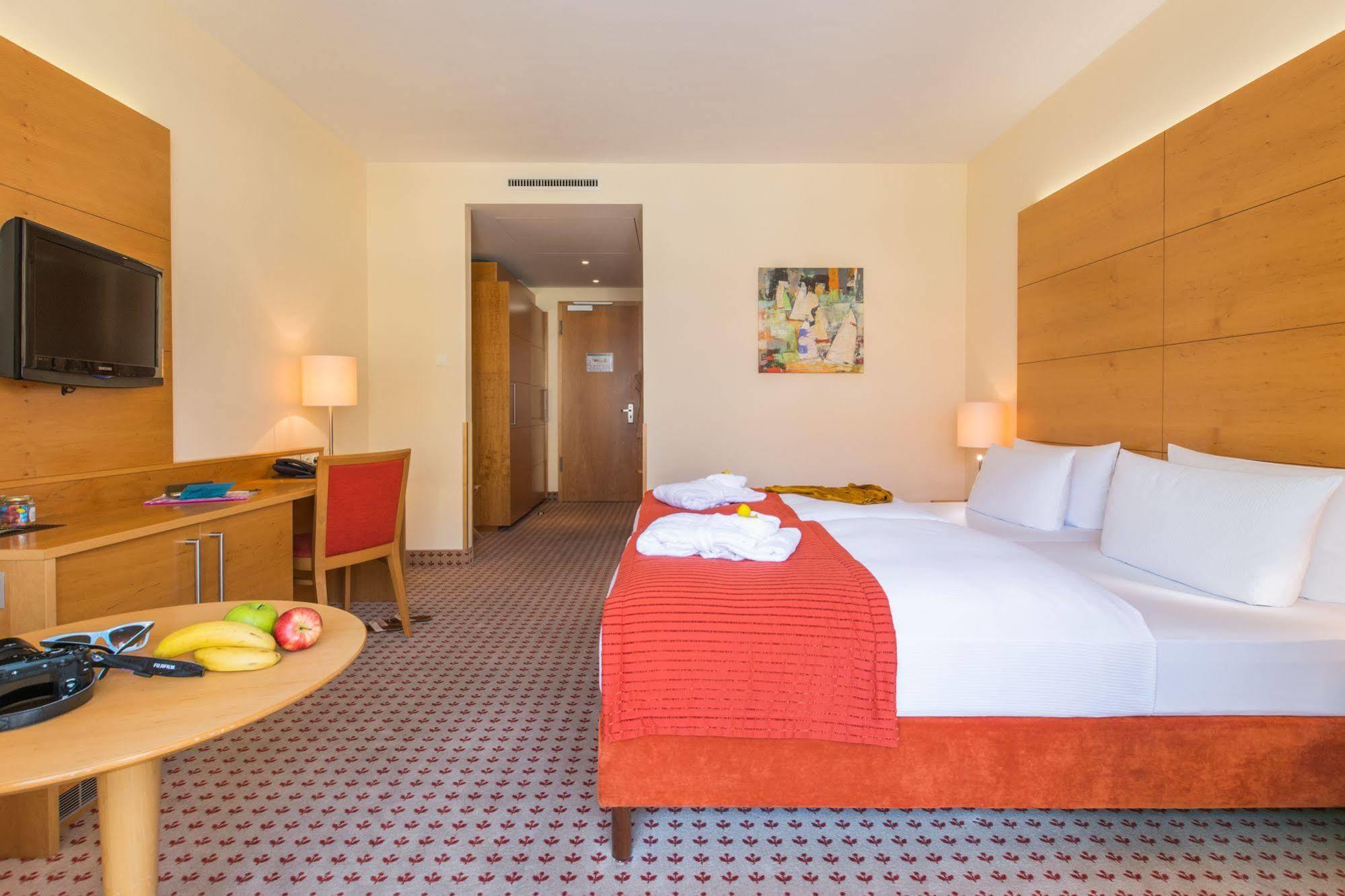 Park-Hotel Huebner Rostock Eksteriør bilde